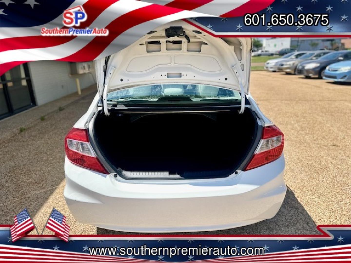 2012 WHITE HONDA CIVIC LX LX (2HGFB2F51CH) with an 1.8L L4 SOHC 16V engine, 5-Speed Automatic transmission, located at 922 W. Beacon St., Philadelphia, MS, 39350, (601) 650-3675, 32.770447, -89.127151 - Title: 2012 Honda Civic LX Sedan Year: 2012 Make: Honda Model: Civic Engine: 1.8L L4 SOHC 16V Body: SEDAN 4-DR Transmission: 5-Speed Automatic Drive Type: FWD Mpg City: 28 Mpg: 39 Trim: LX Sedan - Photo#18